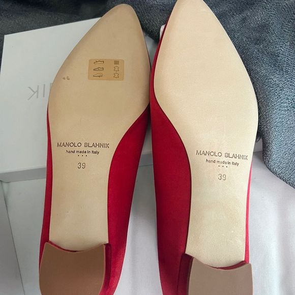MANOLO BLAHNIK FLATS🔥 - Picture 5 of 5